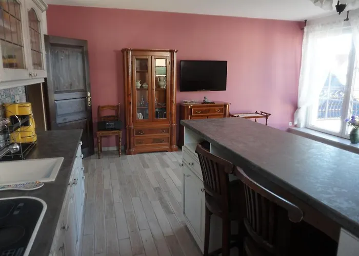 Altstadt-insel * راتينو